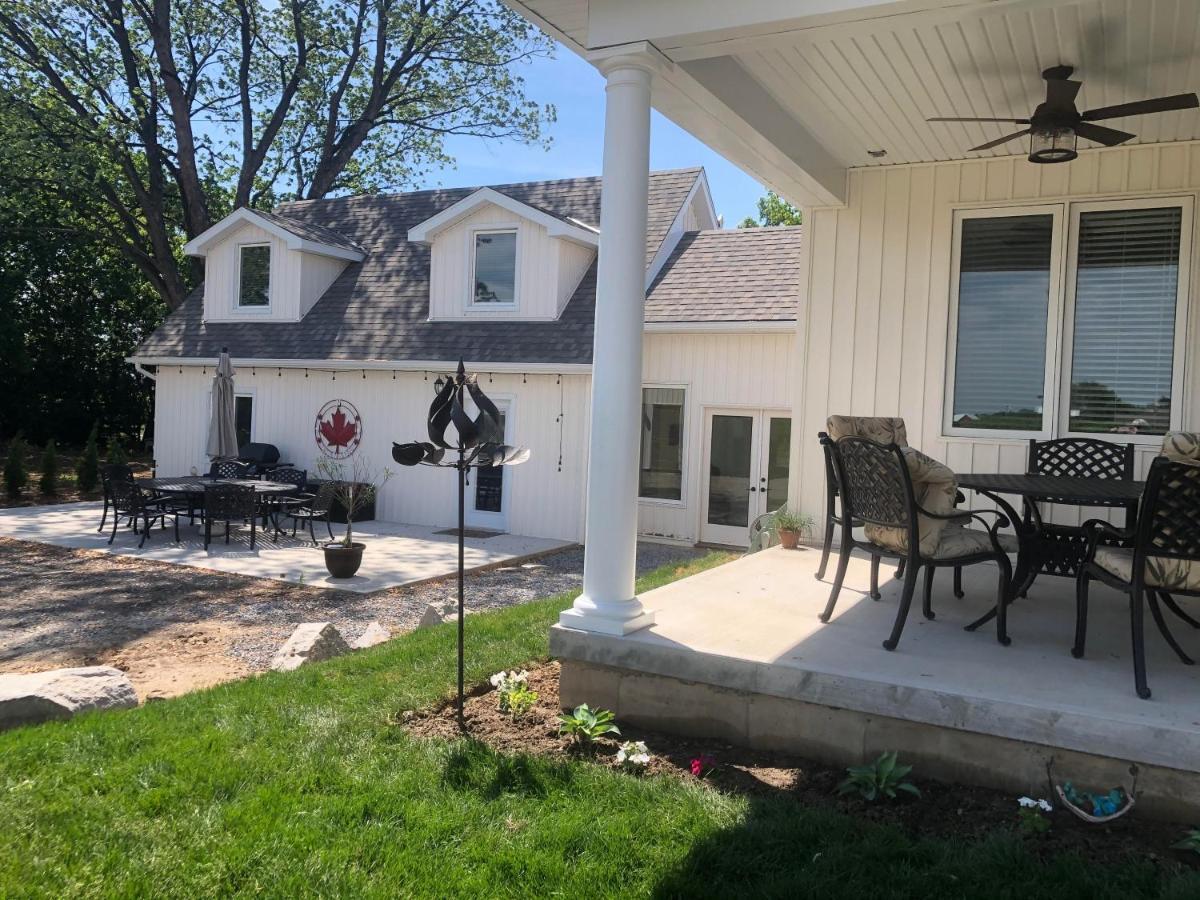 Villa In The Vines Niagara-on-the-Lake Exterior photo